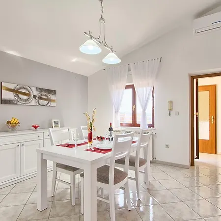 Top App 5 Min Arena Amphitheater *