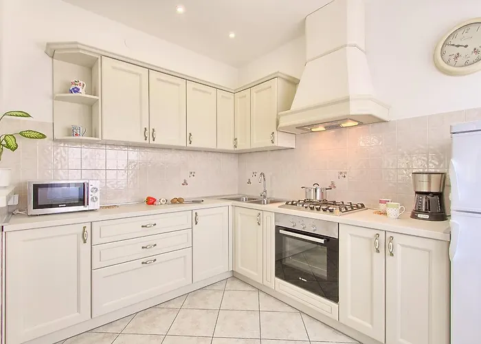 App 5 Min Arena Amphitheater