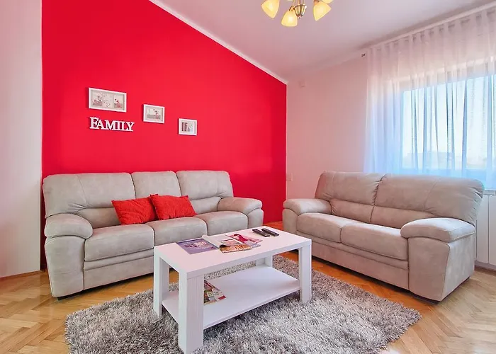 App 5 Min Arena Amphitheater Pula