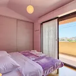 Apartment Top App 5 Min Arena Amphitheater